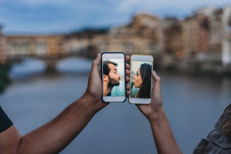 3 consejos cuando las redes sociales no dejan poner fin a una relación sin futuro