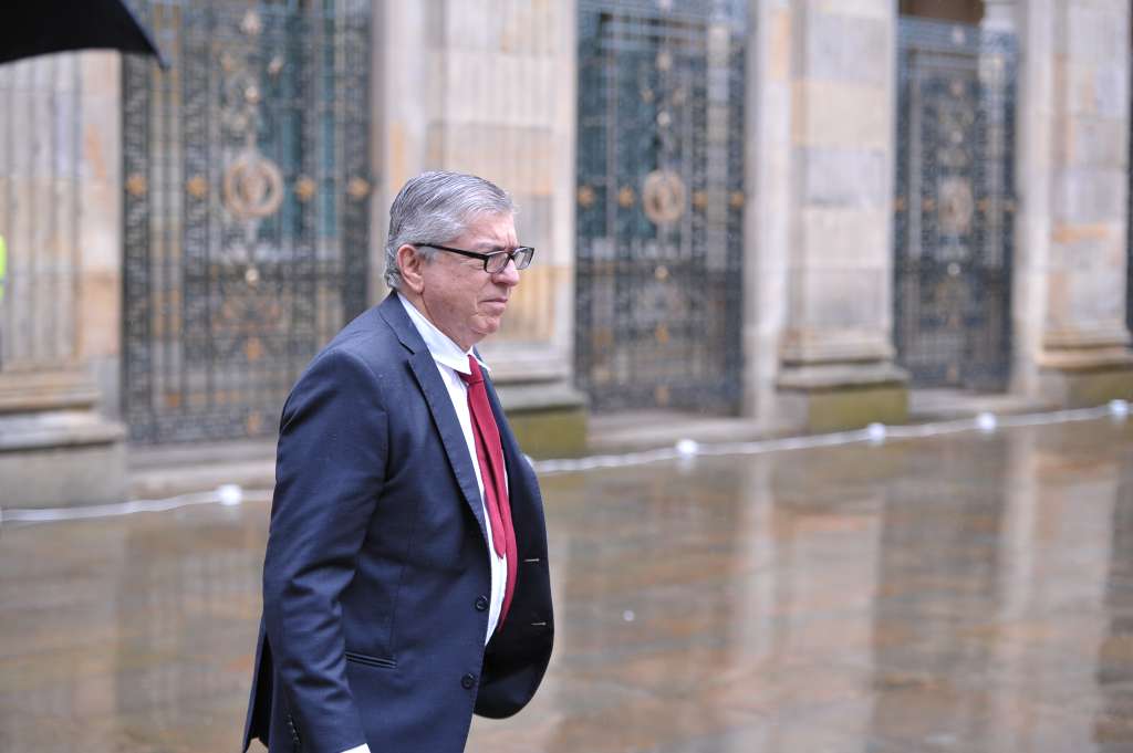 Expresidente de Colombia, ejerciendo su derecho al voto para el Plebiscito, que refrenda los acuerdos de paz entre el gobierno y la guerrilla de las Farc.