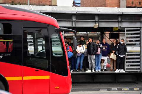 Estudiante de periodismo denunció malos tratos en estación San Victorino: TM respondió