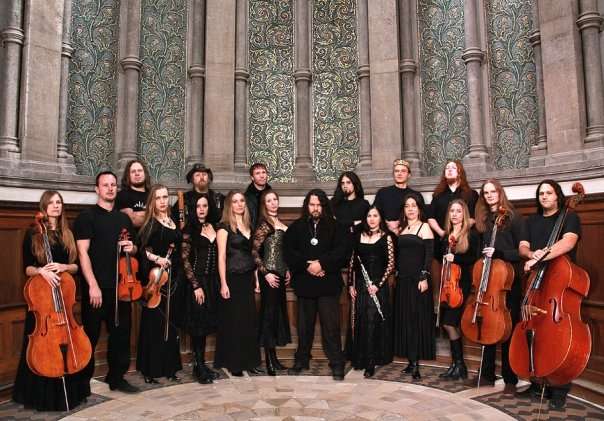 La agrupación Haggard mezcla música clásica, medieval y metal.