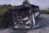Así quedó bus incinerado en ruta Medellín-Anorí, en el que viajaban 25 pasajeros
