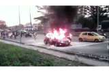 Murió hombre que le prendió fuego a carro tras discutir con su pareja