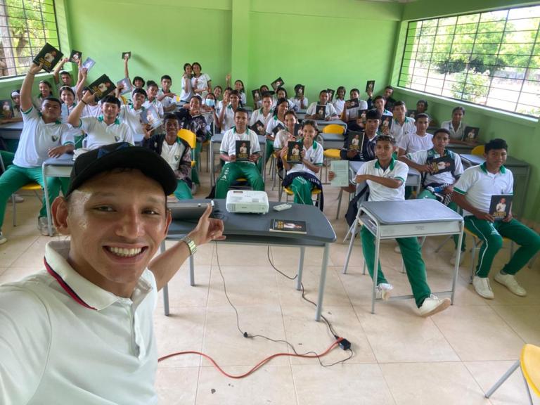 Joshue Castellanos, el profe de Córdoba que clasificó entre los 50 mejores del mundo