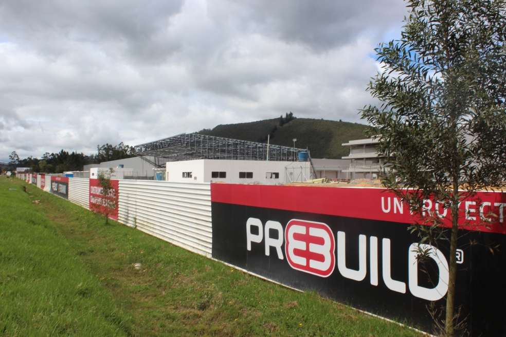 Un parque industrial en Gachancipá fue uno de los proyectos que inició Prebuild.  / María Alejandra Medina C. Facsímil del auto de la Supersociedades en el caso Prebuild. 