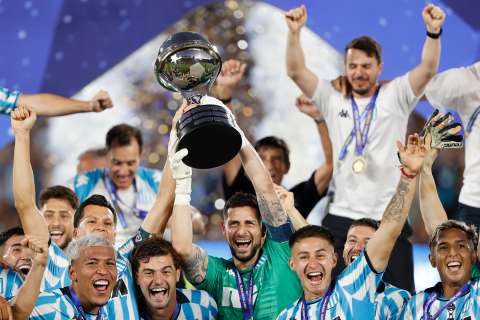 Racing se une a la lista de campeones de Sudamericana; Santa Fe, único colombiano