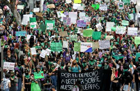 La polémica alrededor de las marchas a favor del aborto en México