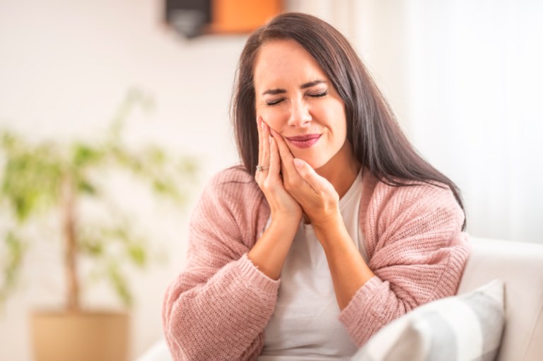 ¿Cómo se puede quitar el dolor de muela rápido?