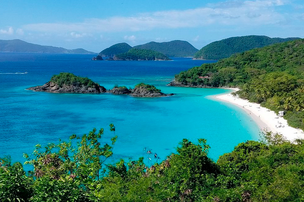 Baia do Sancho: Fernando de Noronha, Brasil