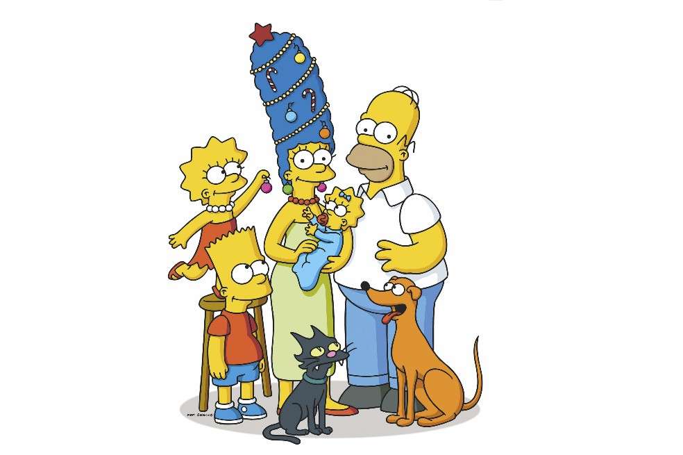 “Los Simpson” sigue las aventuras de la familia conformada por Marge, Homero, Bart, Lisa y Maggie.