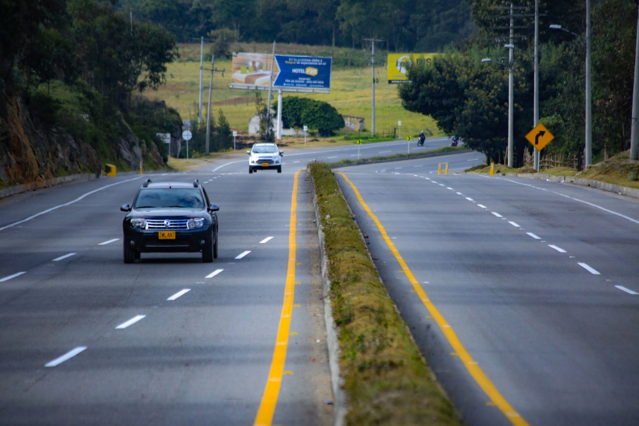 Se espera la circulación de aproximadamente 312 mil vehículos en el trayecto Bogotá-Girardot.