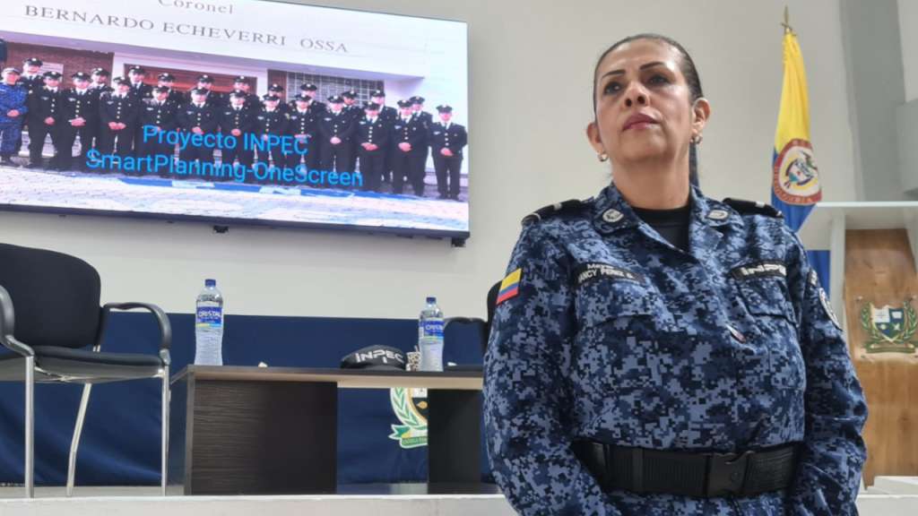 La mayor Nancy del Socorro Pérez fue designada como directora (e) de la cárcel La Modelo de Bogotá, tras el asesinato del coronel (r) Élmer Fernández el pasado jueves.