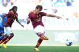 Roma ganó el clásico capitalino y es líder provisional