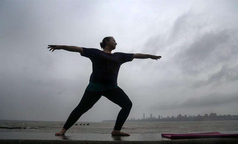Día Internacional del Yoga /EFE
