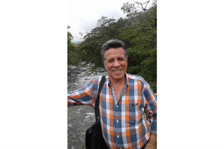 Jorge Eliécer Ordóñez: «La poesía sigue siendo un oficio de solitarios, de acontistas disparándole flechas a las nubes»