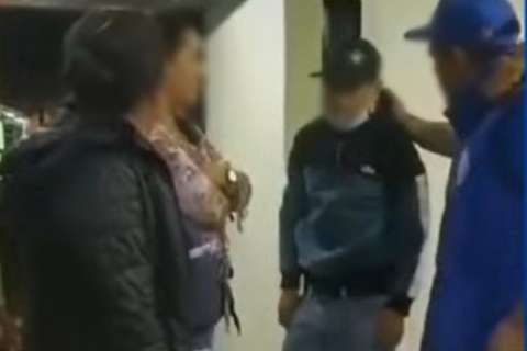 Señalado de robar y apuñalar en el pecho a Juan Ariza fue entregado por sus familiares