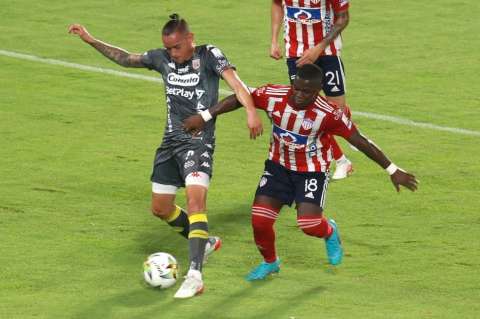Copa BetPlay: con gol de Fernando Uribe, Júnior venció a Santa Fe