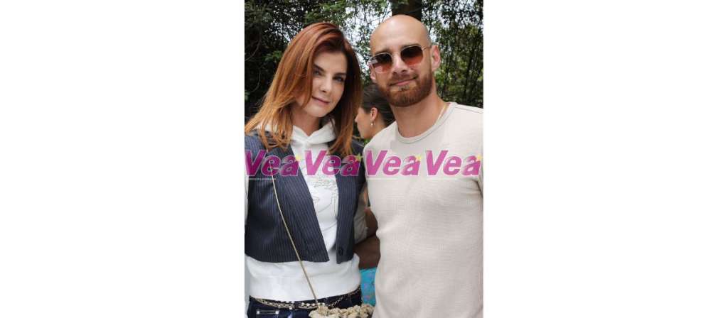 La presentadora de 'Día a Día', Carolina Cruz, publicó primera foto en redes con su pareja Jamil Farah. Este fin de semana se dejaron ver en varios eventos sociales.