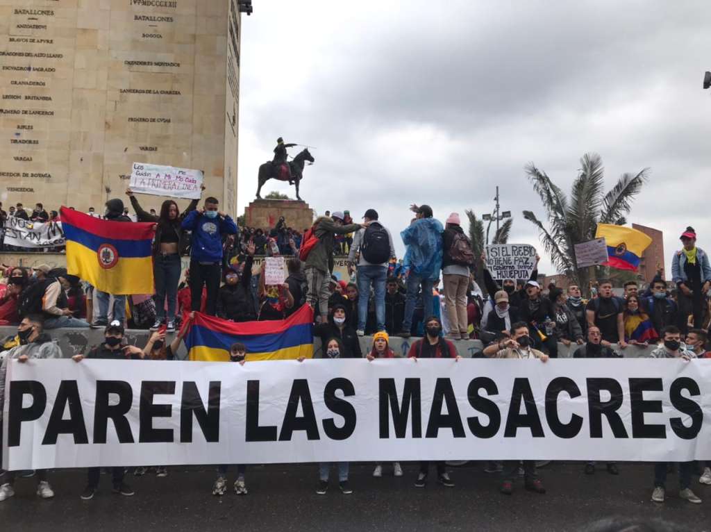 Paro Nacional: masivo plantón en el monumento a los héroes