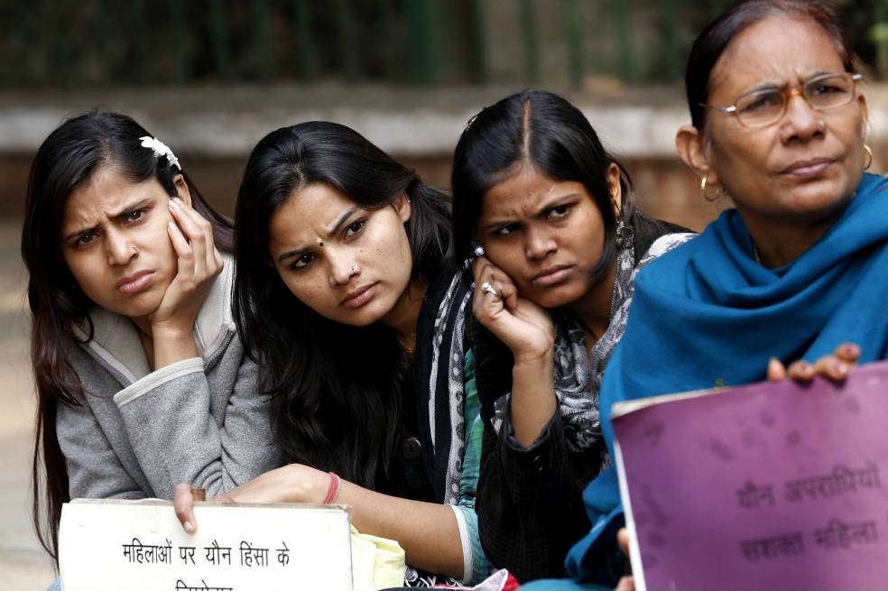 Mujeres indias protestan contra el maltrato a la mujer en Nueva Delhi./EFE