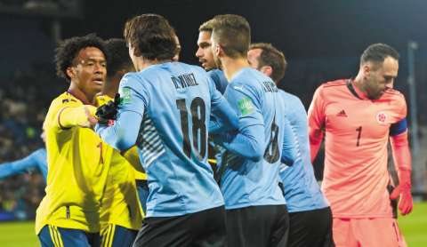 Colombia hizo negocio en Montevideo: le empató a Uruguay