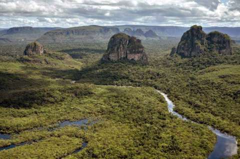 Piden proteger las áreas de conservación del Sistema de Parques Nacionales Naturales