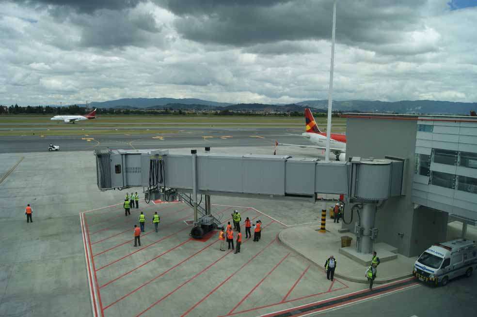 El aeropuerto tiene hoy 27 puentes de abordaje y el concesionario espera construir 14 más. / Cortesía