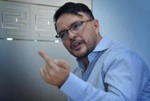 “Hay sectores de la oposición que ven a la ANT como objetivo”: Harman