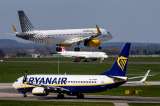 Pasajero de Ryanair estuvo a punto de ser succionado por una ventana rota en pleno vuelo