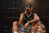Feid habría recibido dura crítica de famoso exfutbolista: “Quién pone esa música”
