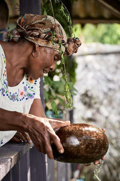 Uno de los objetivos de la iniciativa es apoyar proyectos que conserven ecosistemas acuáticos a través de prácticas tradicionales.