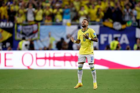 Así fue el regreso de Neymar a la selección de Brasil tras casi tres años de ausencia: video