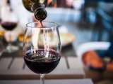 ¿De qué manera se debe catar un vino? Esto dicen los expertos