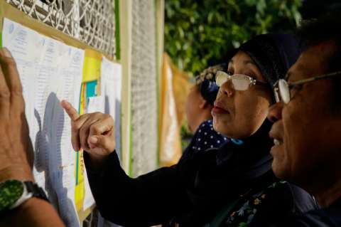 Musulmanes filipinos acuden en masa a las urnas para ratificar acuerdo de paz