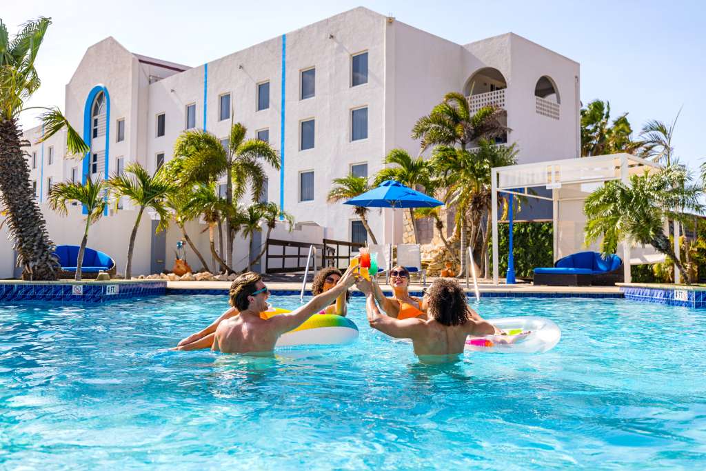 Con esta transformación, el hotel busca brindar una experiencia única, enfocada en el confort, la modernidad y el ambiente vibrante que caracteriza a la marca.