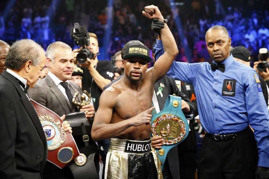 Floyd Mayweather campeón unificado de peso welter. Foto: AFP
