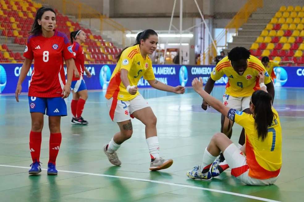 La selección de Colombia venció 2-1 a Chile en la Copa América Femenina de Futsal, en Brasil.