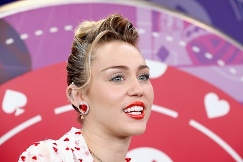 Miley Cyrus deja de fumar marihuana