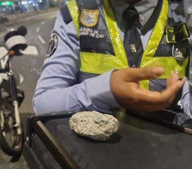 Agreden con piedras a agentes de tránsito en Cali durante control a un vehículo sin frenos