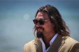 Jason Momoa, Aquaman, invita a las comunidades a cuidar de los océanos