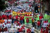 Miles de colombianos pidieron mejores condiciones laborales