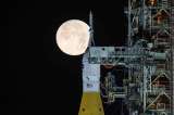 La NASA anuncia otro viaje a la Luna en 2027, pese a que Artemis 2 no ha podido despegar