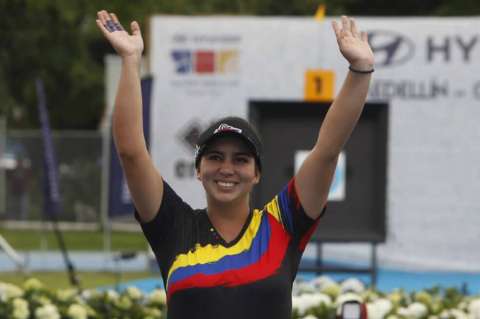 Sara López, dos medallas de oro en Copa Mundo de Tiro con Arco