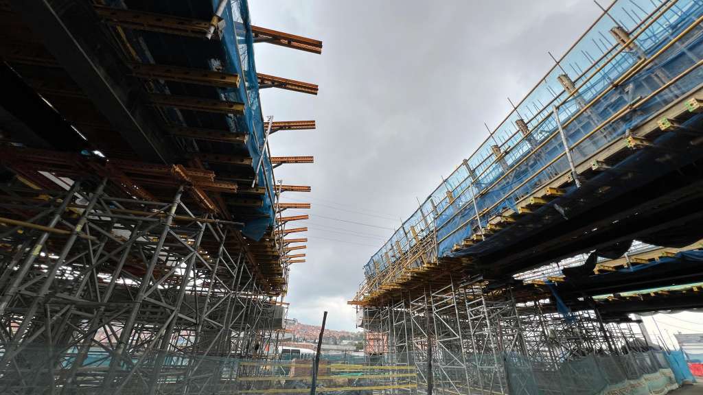 Obra intersección av. Bosa con Autosur.