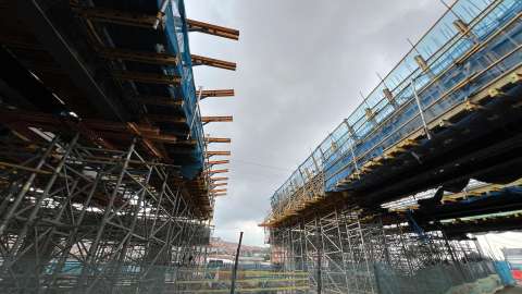 Retrasos en intersección de av. Bosa generaría millonaria sanción al constructor