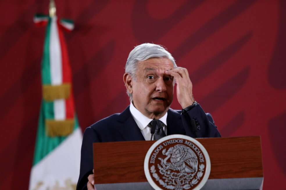 El presidente Andrés Manuel López Obrador organiza una conferencia de prensa diaria todas las mañanas. / EFE