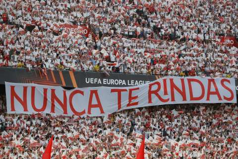 Europa League: Sevilla goleó al United y Juventus será su rival en semifinales