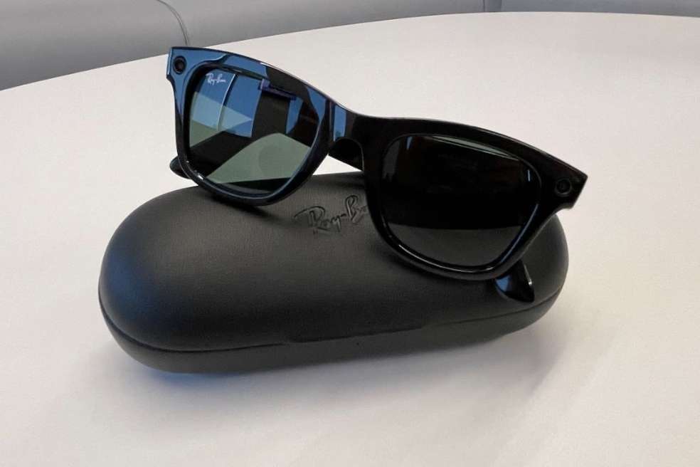 Ray-Ban Stories