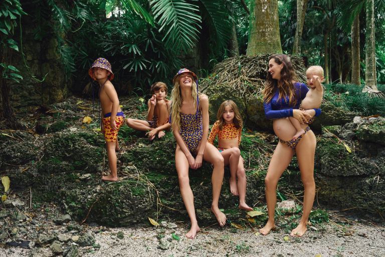 Dive into a world of wonder: La nueva coleccion de Tropic of C x Agua Bendita