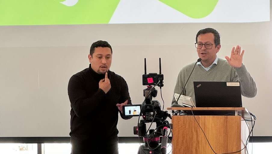 Colombia está cambiando el paradigma, porque existen profesiones centradas en este tema .