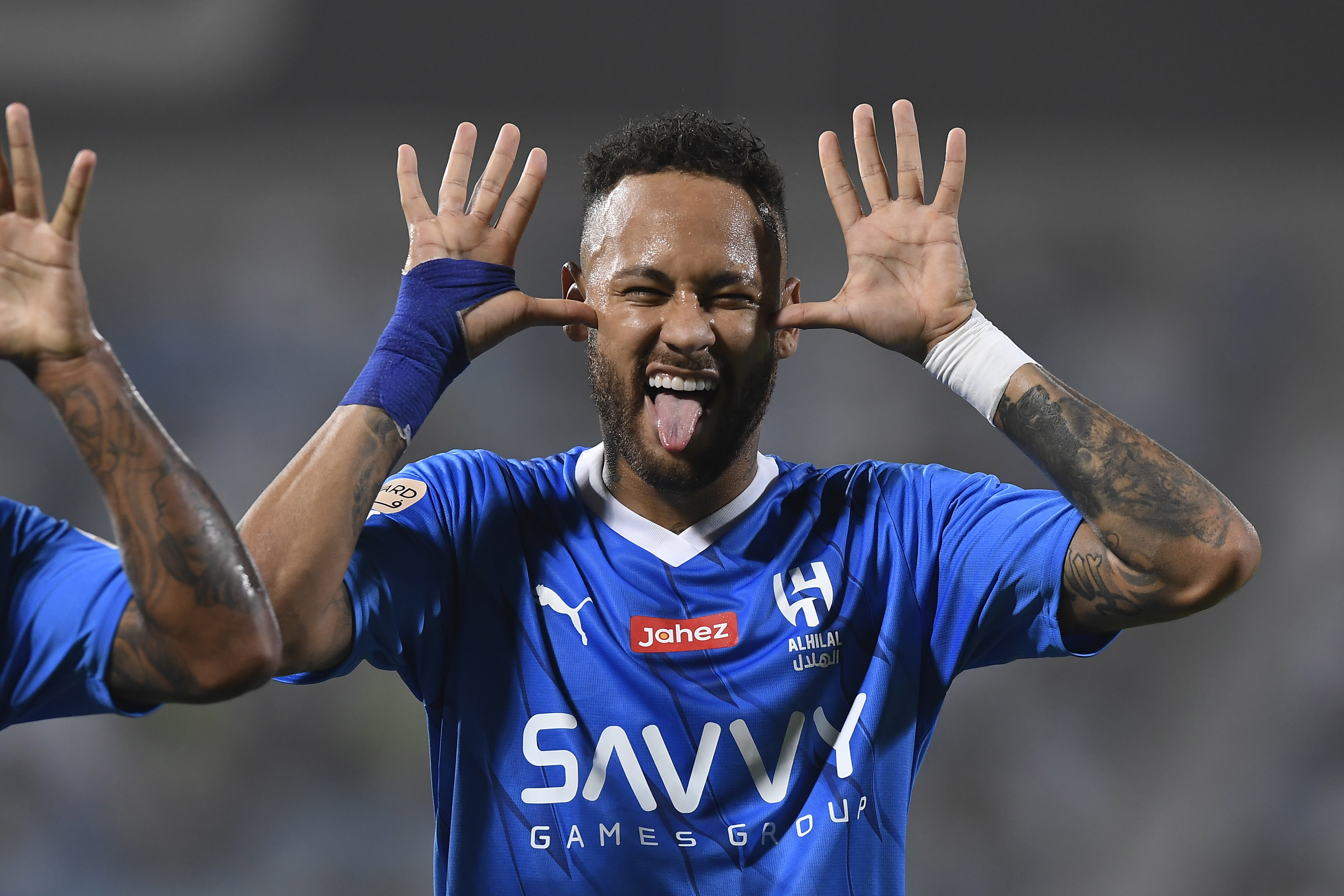 Riyadh (Saudi Arabia), 15/09/2023.- Al Hilal player Neymar celebrates after assisting in the 4-0 goal during the Saudi League match between Al Hilal and Al Riyadh at Prince Faisal bin Fahd Stadium in Riyadh, Saudi Arabia, 15 September 2023. (Arabia Saudita) EFE/EPA/STRINGER